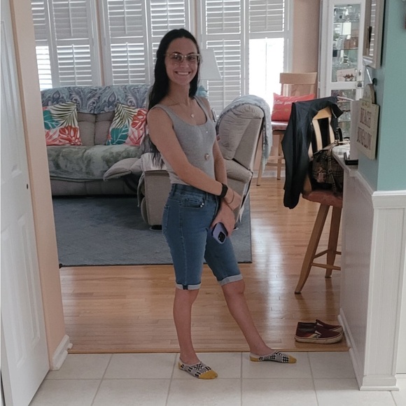 Meet Your Posher Kay - Picture 13 of 16